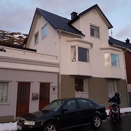 Budget Guesthouse Borgustova Vestmanna Экстерьер фото